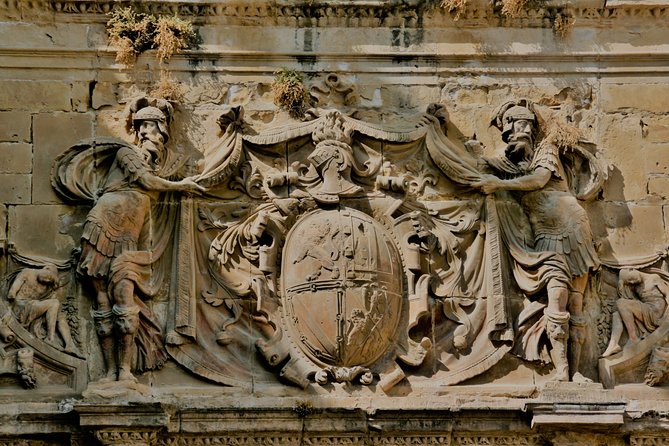 Private tour of Baeza - Discovering the Iglesia de Santa Cruz