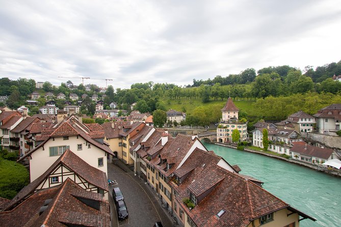 Private Tour of Bern in 60 minutes with a Local - Walking Through Bern’s Well-Preserved Old City Streets