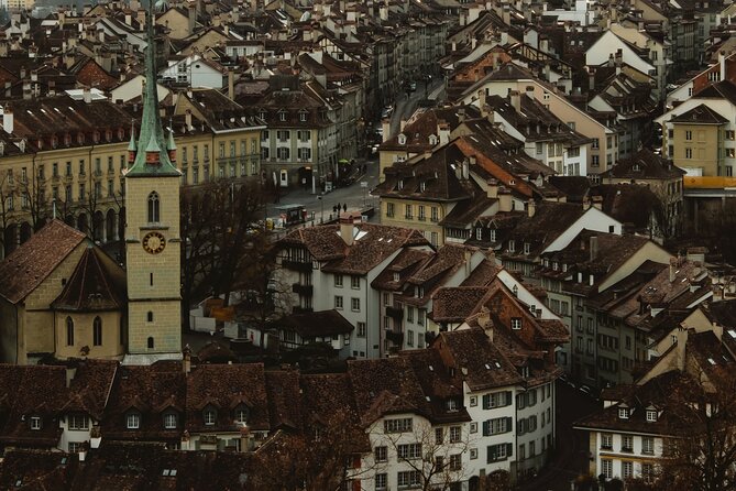 Private Tour of Bern - Sightseeing, Food & Culture with a local - The Guide’s Role in Making the Tour Memorable