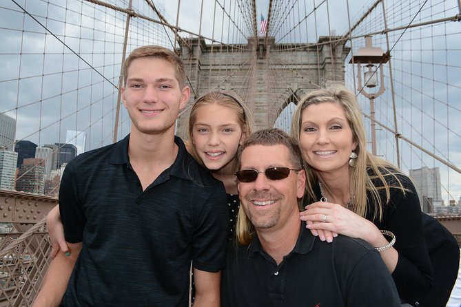 Private Tour of Brooklyn Bridge and neighborhoods with PhotoShoot - Key Points