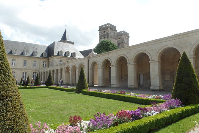 Private Tour of Caen and visit of the Memorial Museum - Visiting William the Conqueror’s Abbey at Abbaye aux Hommes
