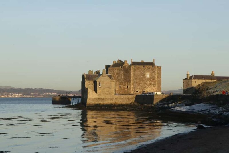 Private Tour of Castles and Coastal Charm from Edinburgh - Key Points