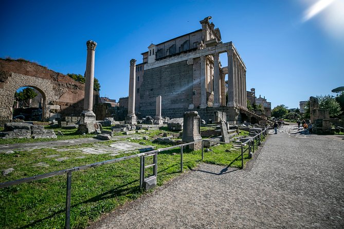 Private Tour of Colosseum & Ancient Rome Wonders - Walking Through the Roman Forum