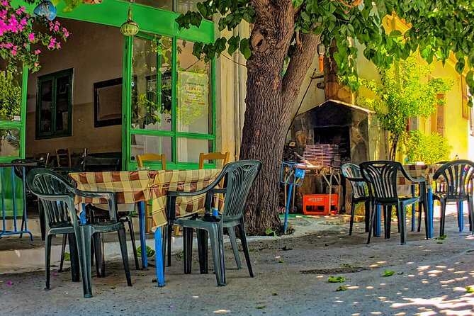 Private Tour of Crete with Knossos Palace and Lassithi Plateau - Dining at a Traditional Taverna in Lassithi Plateau