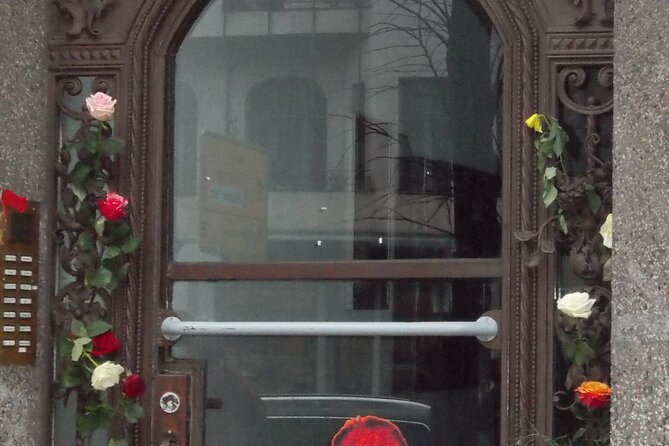 Private Tour of David Bowie's West-Berlin - Bowies Former Residence at Hauptstraße 155