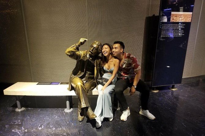 Private Tour of Griffith Observatory - Viewing the Hollywood Sign and City Vistas