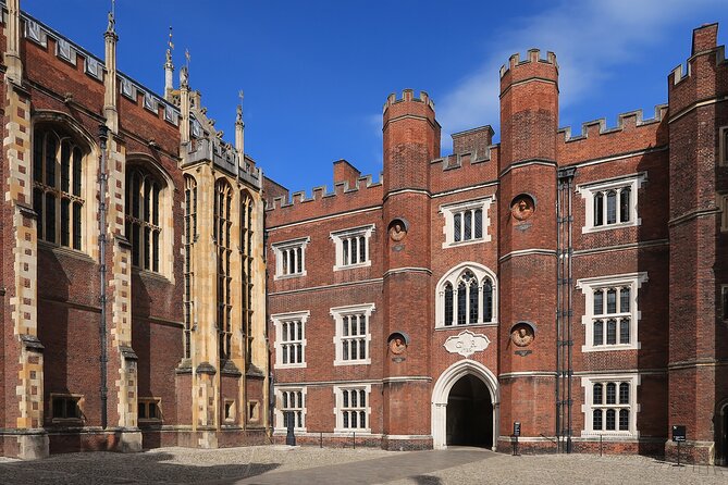 Private Tour of Hampton Court Palace with Award-Winning Architectural Historian - Key Points