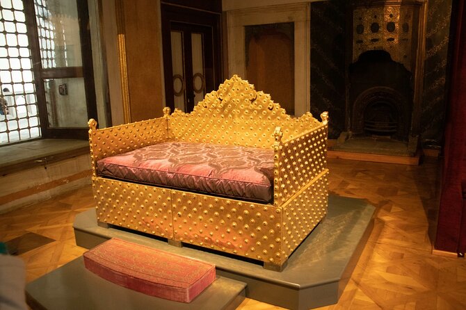 Private Tour of Istanbul Old City, Hagia Sophia & Topkapi - Unique Features of This Private Tour