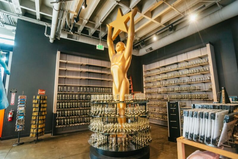 Private tour of LA, Hollywood, Beverly Hills and the Beaches - Hollywood Sign and Walk of Fame Highlights