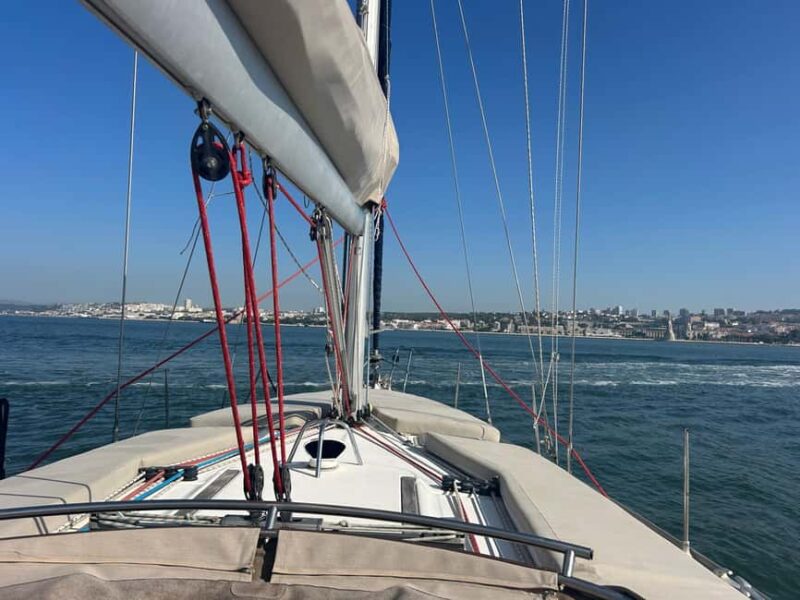 Private tour of Lisbon with a boat ride on the Tagus River included - Scenic Serenity on the Tagus River Boat Ride