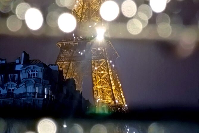 Private Tour of Paris in a convertible citroën 2CV - Key Points