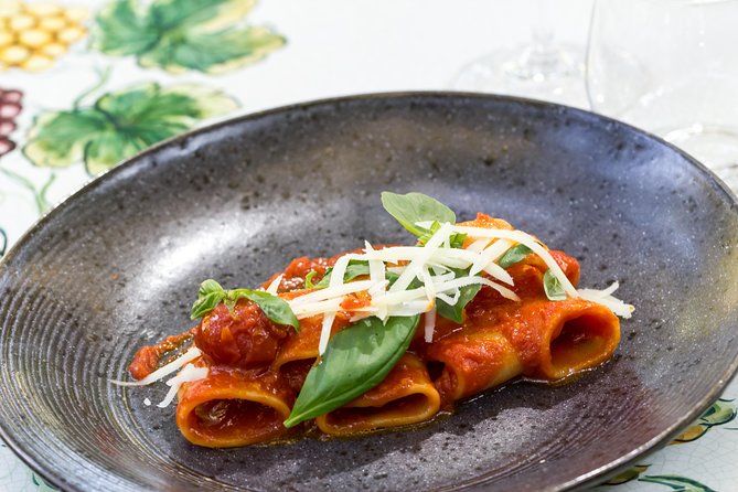 Private tour of Pompeii Ruins, Organic Wine tasting and Lunch - Practical Details: Meeting Point and Timing