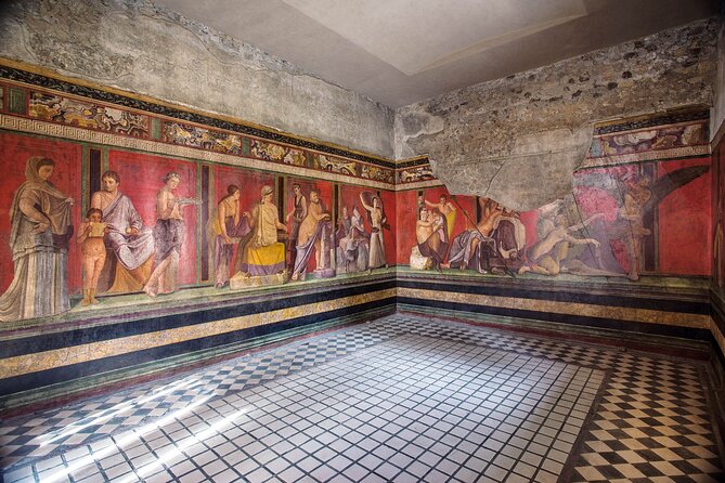 Private Tour of Pompeii, Sorrento and Positano from Naples - Exploring Pompeii: The Ancient Roman City