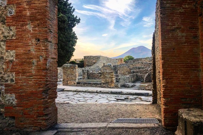 Private Tour of Pompeii with Skip-the-Line Access - Practical Details and Convenience