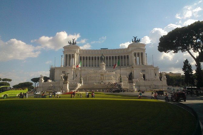 Private tour of Roma minivan Mercedes V class - Logistics and Flexibility for a Seamless Experience