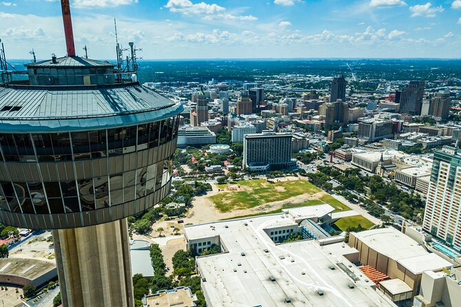 Private Tour of San Antonio - Visiting the Alamo: A Historical Landmark