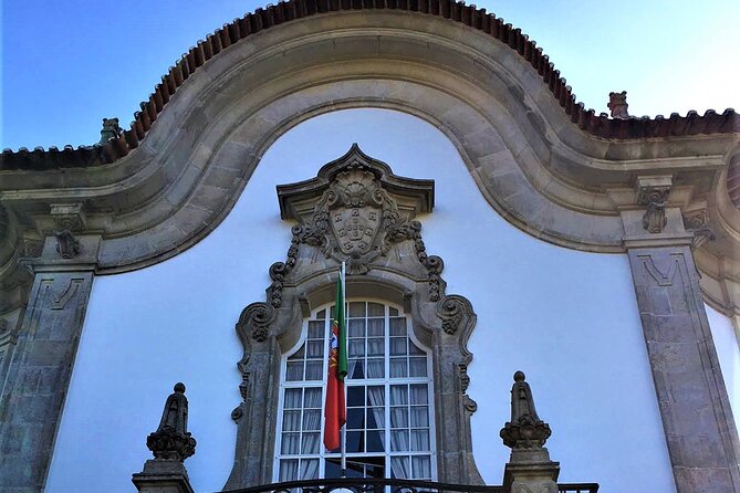 Private tour of Seville highlights - Plaza del Cabildo and the Local Market Atmosphere