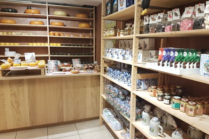 Private Tour of Simonehoeve Cheese Farm and Clog Factory - The Authentic Setting at Simonehoeve in Katwoude