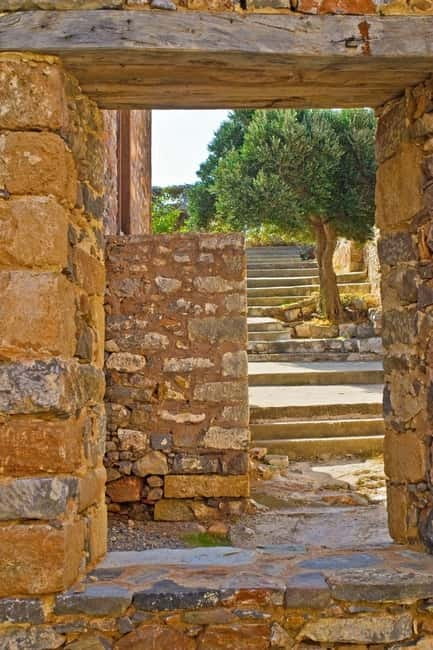 Private tour of Spinalonga historical island from Heraklion - Suitability and Important Tips
