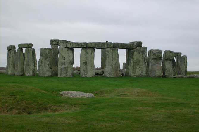 Private Tour of Stonehenge and Salisbury Cathedral - Comfortable and Convenient Transportation