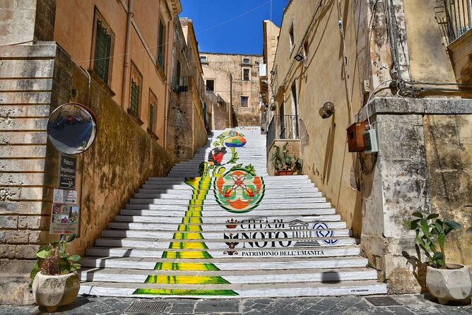 Private Tour of Syracuse, Ortigia and Noto - Starting in Syracuse: The Heart of Ancient Sicily