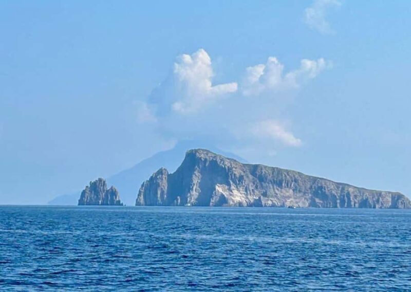 Private Tour of the Aeolian Islands - Yacht Transfer to Stromboli