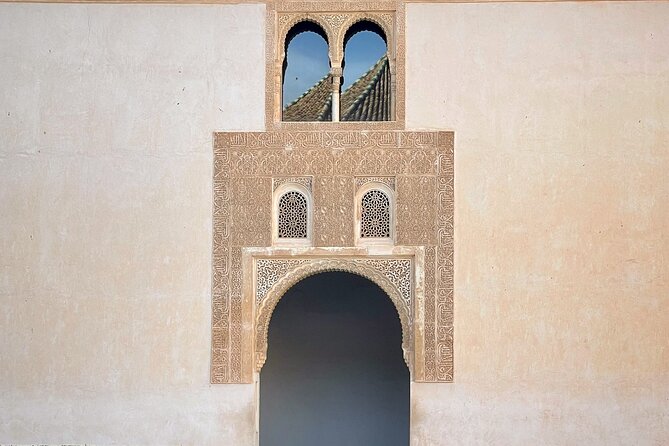 Private Tour of the Alhambra and Generalife Gardens - Key Points