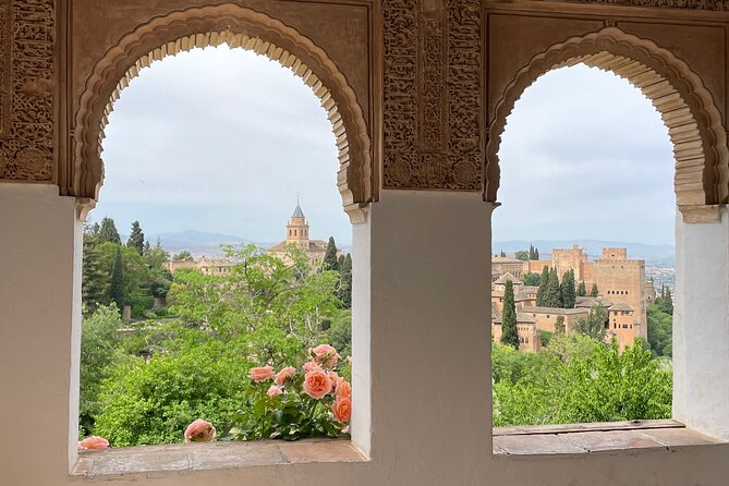 Private Tour of the Alhambra in Granada (includes tickets) - Starting Point and Meeting Logistics in Granada