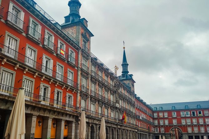Private tour of the best of Madrid - Sightseeing, Food & Culture with a local - Key Points