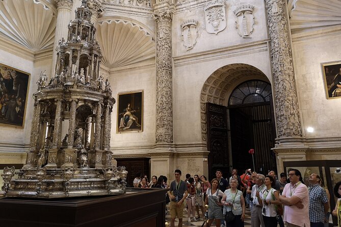 Private Tour of the Cathedral and Giralda of Seville - Accessibility and Dress Code Requirements
