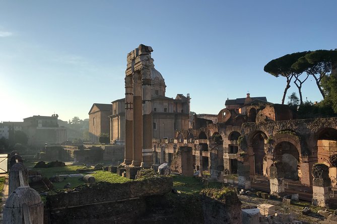 Private Tour of the Colosseum and Ancient Rome with Hotel Pick Up - The Guide’s Role: Knowledgeable and Engaging Commentary