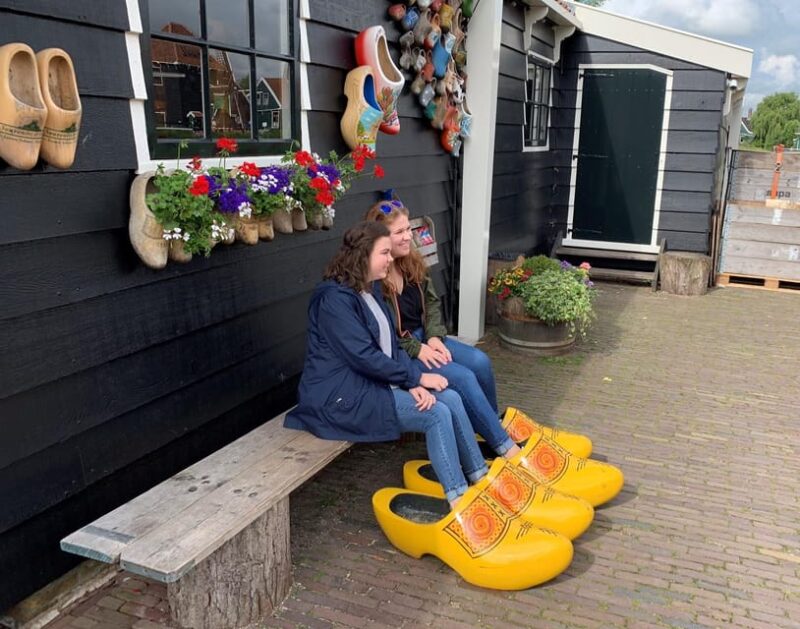 Private Tour of the Dutch Countryside by Car - Exploring the Historic Village of Edam