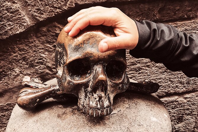 Private Tour of the Historic Center of Naples with a Local Guide - Navigating the Lively Streets of Spaccanapoli