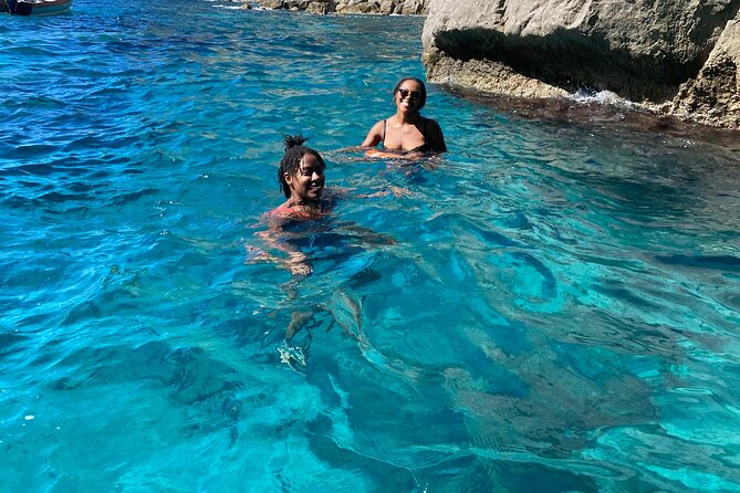 Private Tour of the Island of Capri by Boat and Visit to the Caves - Practical Inclusions and Comforts on the Boat