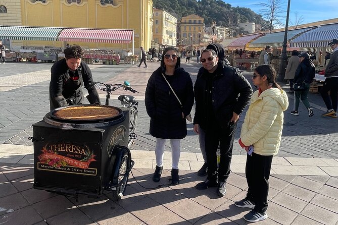 Private Tour of the Old Town and Castle Hill in Nice - Reaching Castle Hill for Spectacular Views