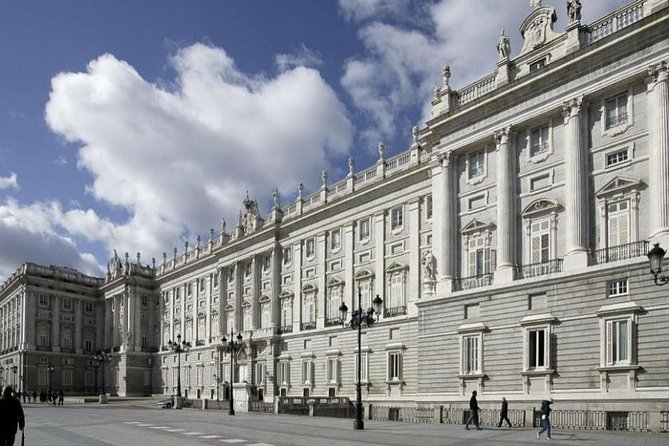 Private tour of the Royal Palace of Madrid - The Elegant Rooms of the Royal Palace