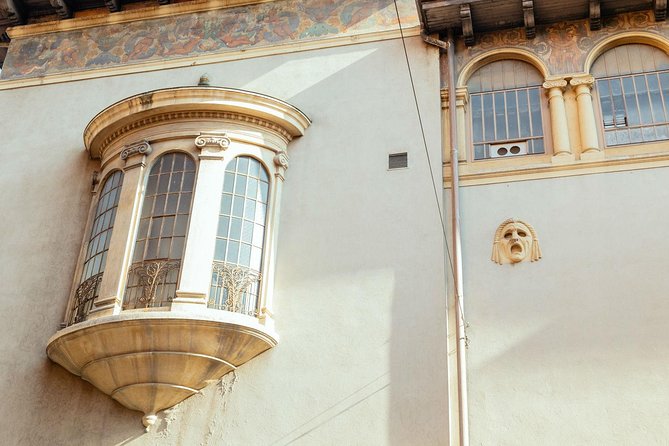 PRIVATE TOUR of Verona: Highlights & Hidden Gems With Locals & Snack Included - Flexibility and Customization with a Local Guide