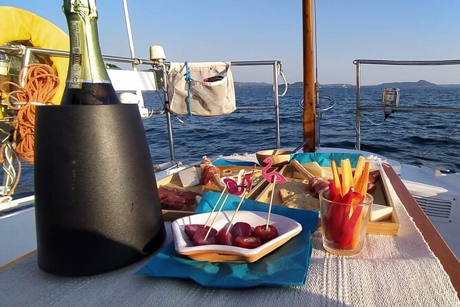 Private Tour on a Sailing Boat on Lake Maggiore with Aperitif and Music - Customer Feedback and Highlights