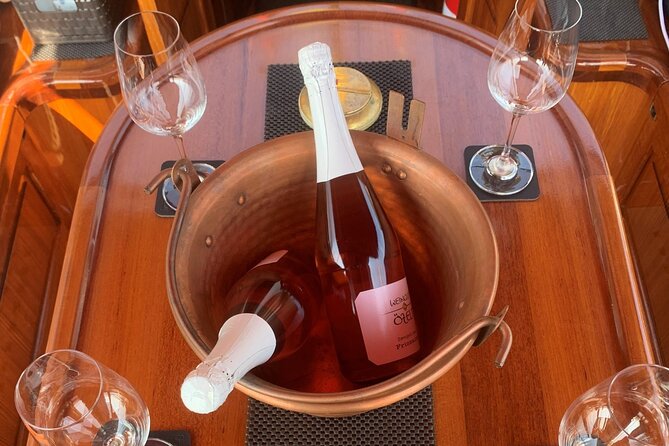 Private tour on Lake Lucerne from Weggis - The Experience Provider: QUATAGIS-BOOT and Adrian Imgrüth