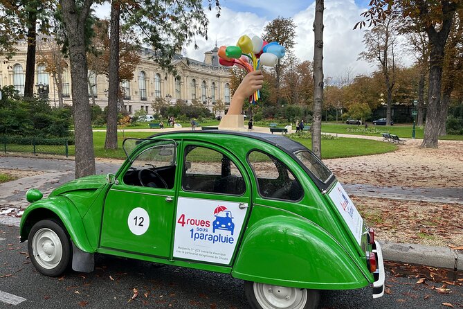 Private tour Paris Sightseeing 2 hours in Citroën 2CV - The Route: From the Grand Palais to Montmartre