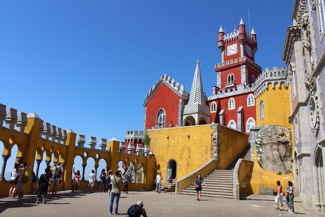 Private Tour, Pena Palace,Sintra,Cascais and Full Day Wine Tasting - Discover the Charm of Sintra’s Historic Center