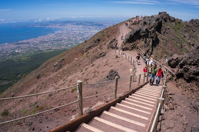 Private Tour: Pompeii and Mount Vesuvius with Wine Tasting - Key Points