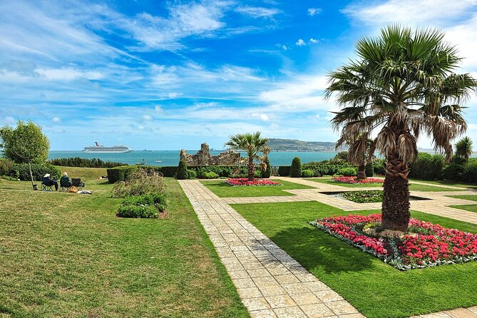 Private tour Portland, England, UK: Durdle door, Corfe and Swanage - Exploring Sandsfoot Castle and Swanage Pier