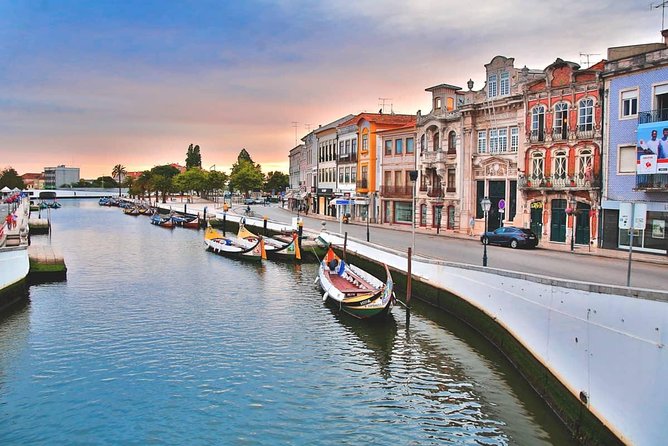 Private Tour Porto / Aveiro * Private Tours * - Starting the Day: Pickup and Early Departure from Lisbon