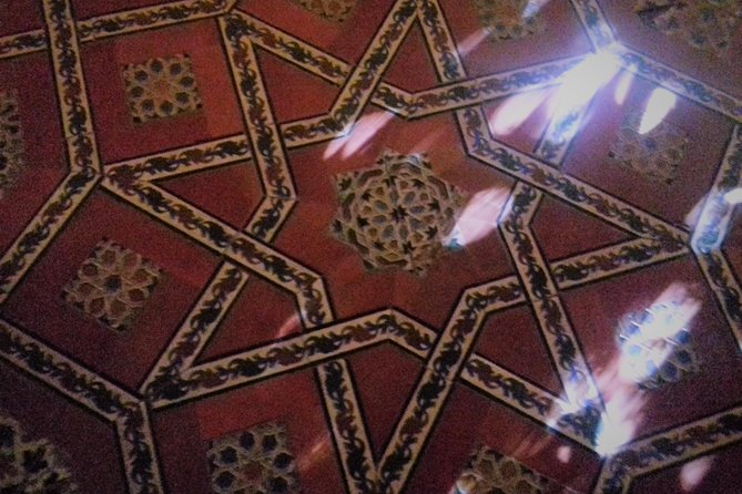 Private tour Royal Palace+Cathedral - Exploring the Alcázar of Seville: Gothic and Mudéjar Architecture