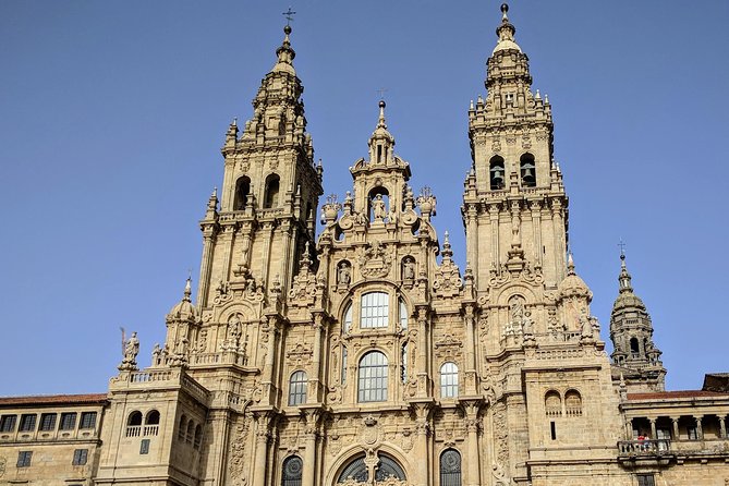 Private Tour Santiago de Compostela from Lisbon - Who Should Consider This Tour?
