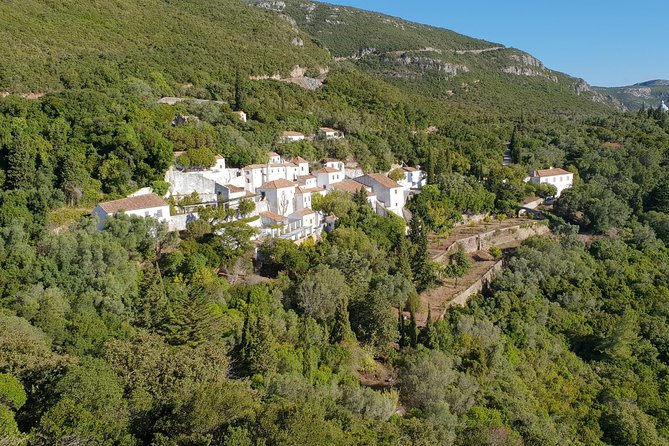 Private Tour Sesimbra Blue Coast - Relaxing at Praia da Lagoa de Albufeira
