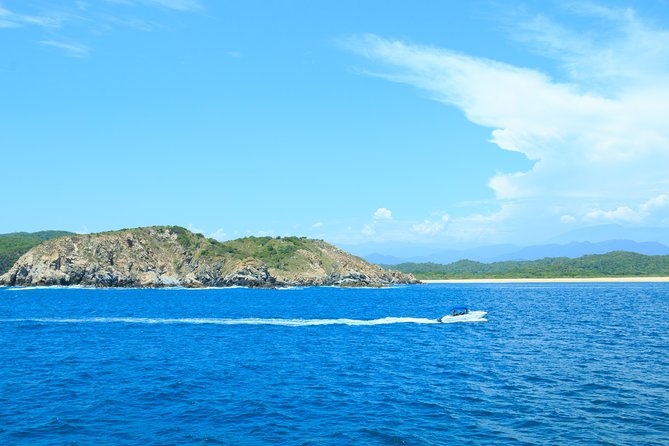 Private Tour Seven Bays, Huatulco HT - Drinks and Refreshments on the Water