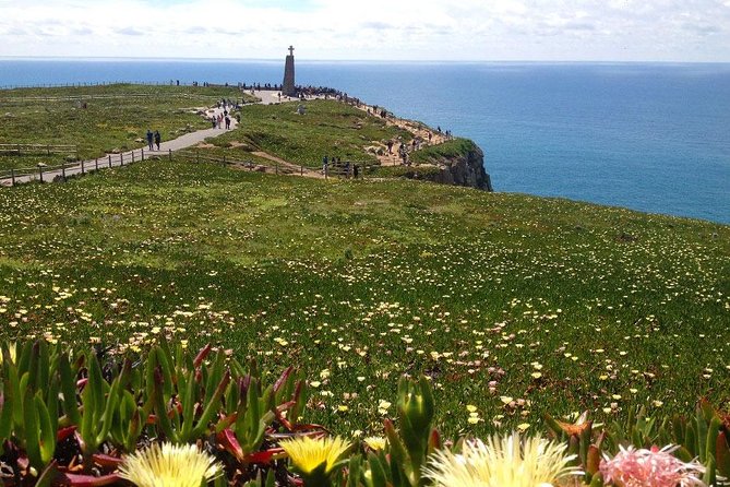 Private Tour: Sintra and Cascais Day Trip from Lisbon - Exploring Cascais’ Coastal Charm