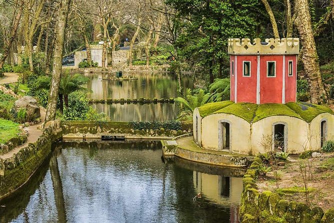 Private Tour Sintra / Cabo da Roca / Cascais * Private Tours * - Visiting Quinta da Regaleira’s Mystical Grounds